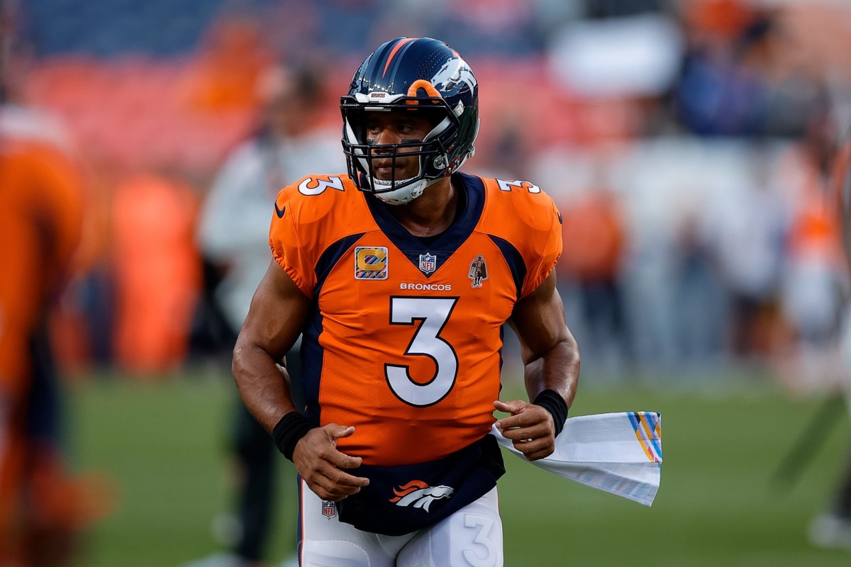 Denver Broncos quarterback Russell Wilson (3) before the game against the Indianapolis Colts at Empower Field at Mile High.